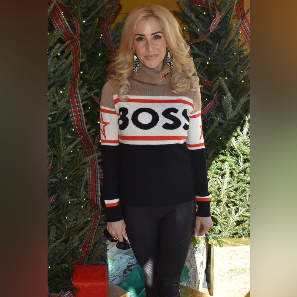 Perfect Moment Black and Tan Turtleneck Sweater
Size XS